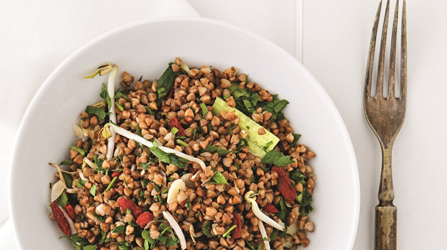 Demlenmiş Karabuğday Salatası