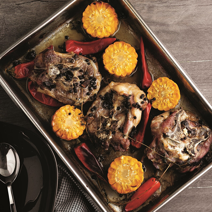 Fırında Mısırlı Kuzu Gerdan
