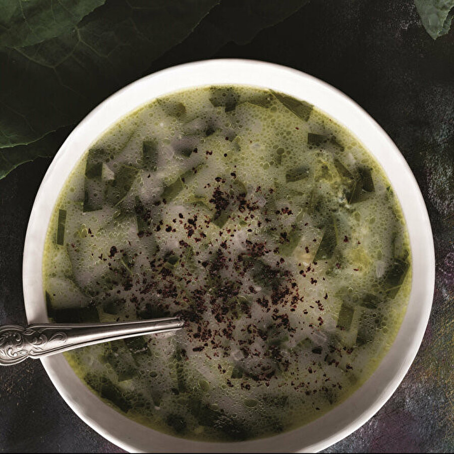 Kerevizli Karalahana Çorbası tarifi