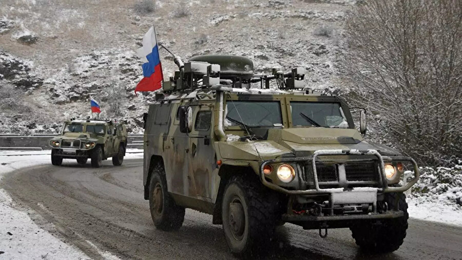 Ermenistan makamlarının söz konusu güçlerin bölgeden çıkarılması için Rus unsurların komutanlığına başvuruda bulunduğu kaydedildi.