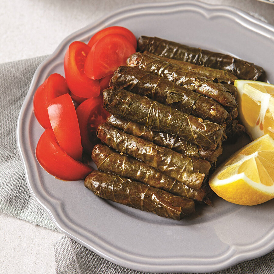 Vişneli Bademli Sarma