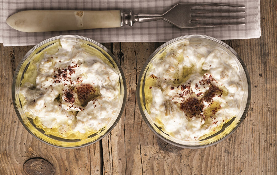 Patlıcanlı Yoğurtlu Ezme