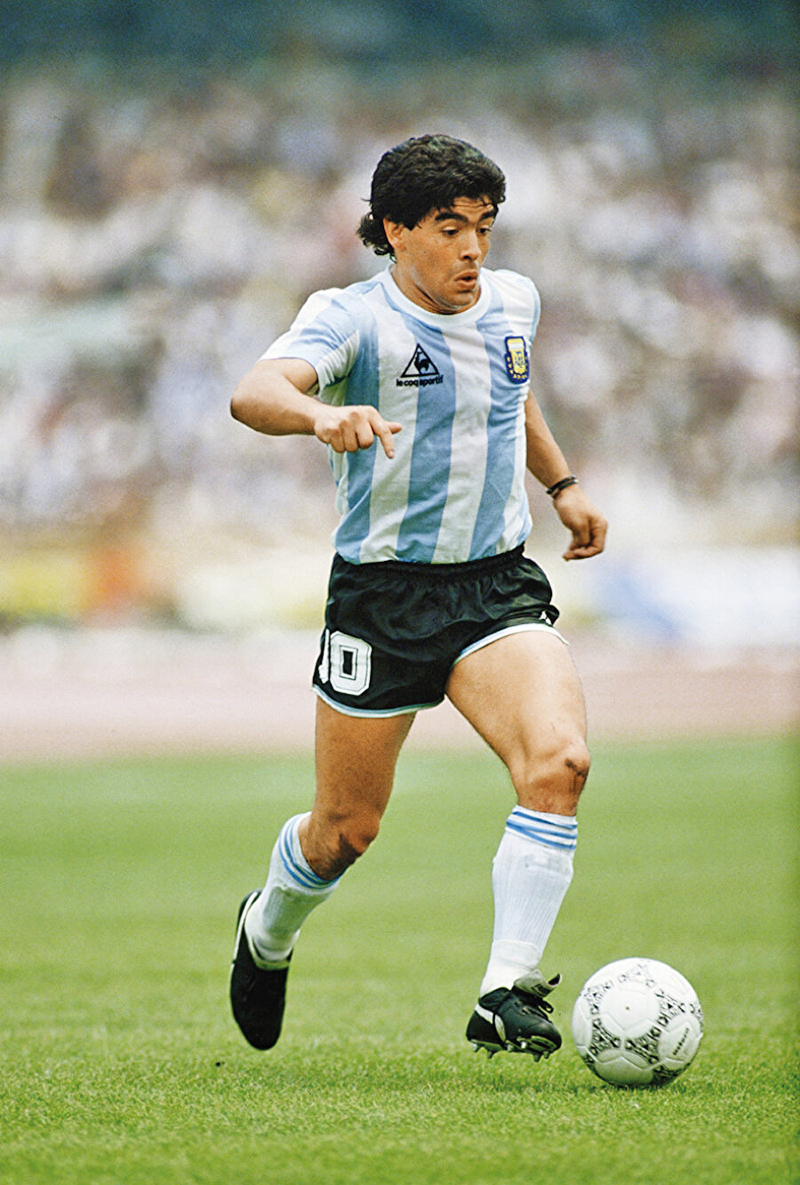 1990 Dünya kupasında ev sahibi İtalya ile Napoli’de karşı karşıya geldi Arjantin.