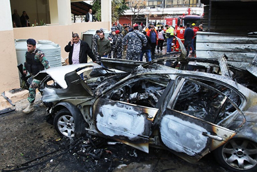 Hamas mensubu Muhammed Hamdan'a bombalı araç ile suikast girişiminde bulunuldu.