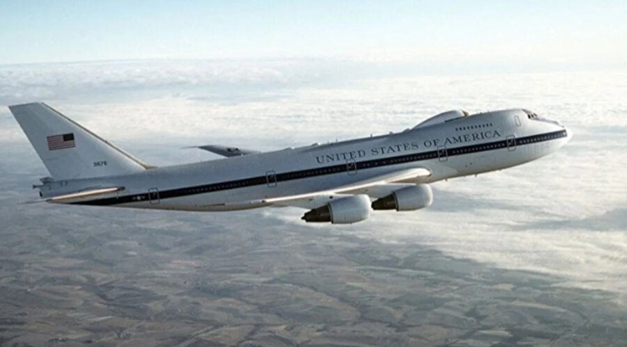 E-4B uçağı