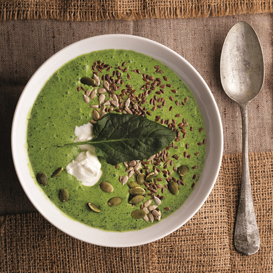 Soğuk Ispanak Çorbası tarifi