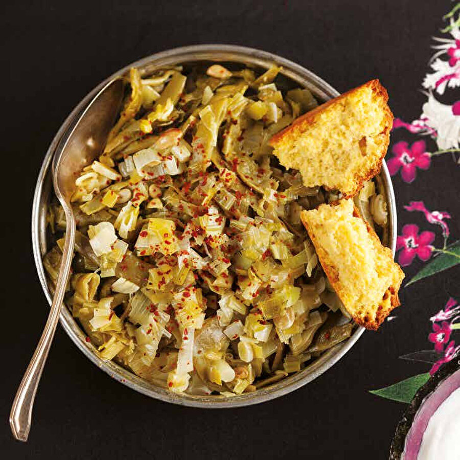 Fasulye Turşusu Kavurması tarifi