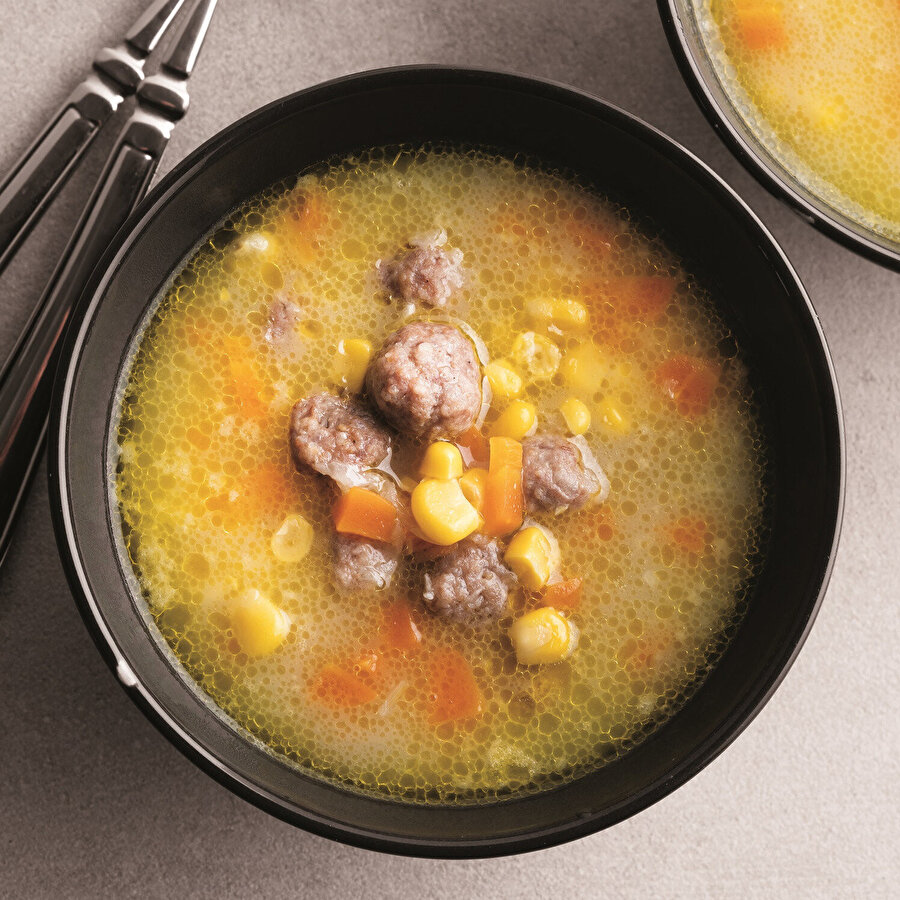 Köfteli Mısırlı Çorba tarifi