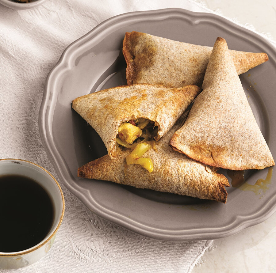 Tavuklu Lavaş Börekler