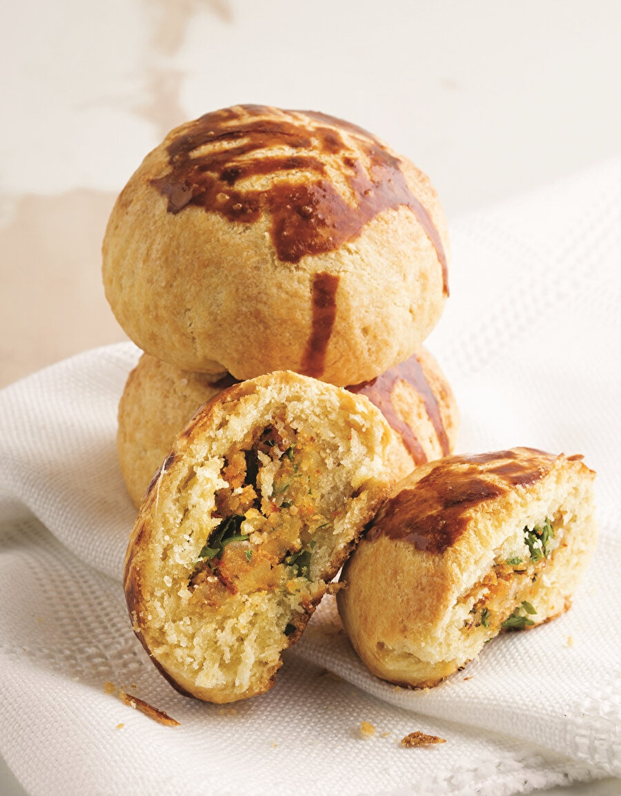   Patatesli Kavrulmuş Soğanlı Otlu Poğaça