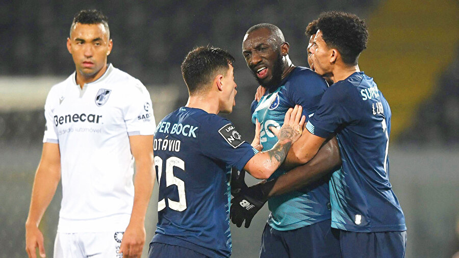 Manchester United oyuncularından Paul Pogba ve Marcus Rashford, Chelsea’den Tammy Abraham ve Reading’den Yakou Meite İngiltere’de ırkçılığa uğrayan futbolcular oldu.