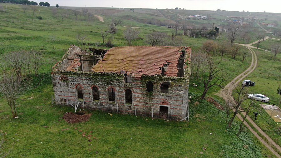 300 yıllık tarihi Germiyan Kilisesi