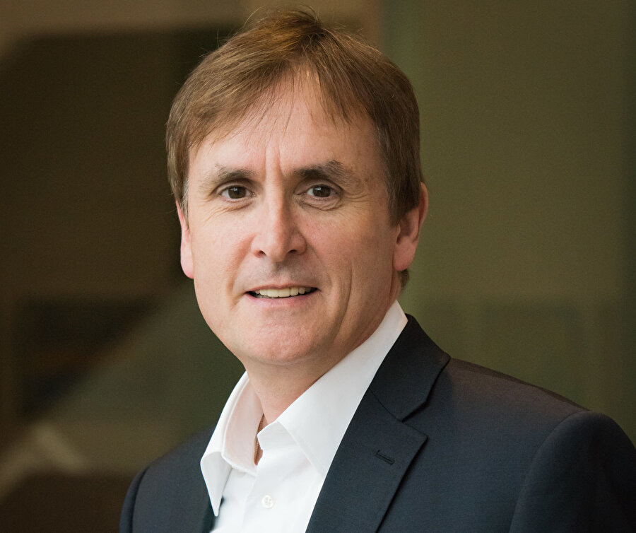 Avustralyalı sosyolog Anthony Elliott