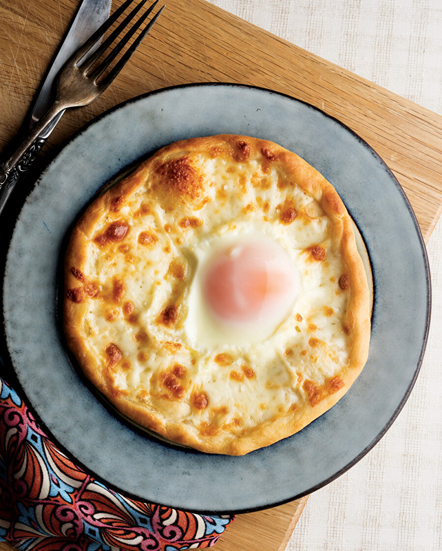  
Yumurtalı Pide