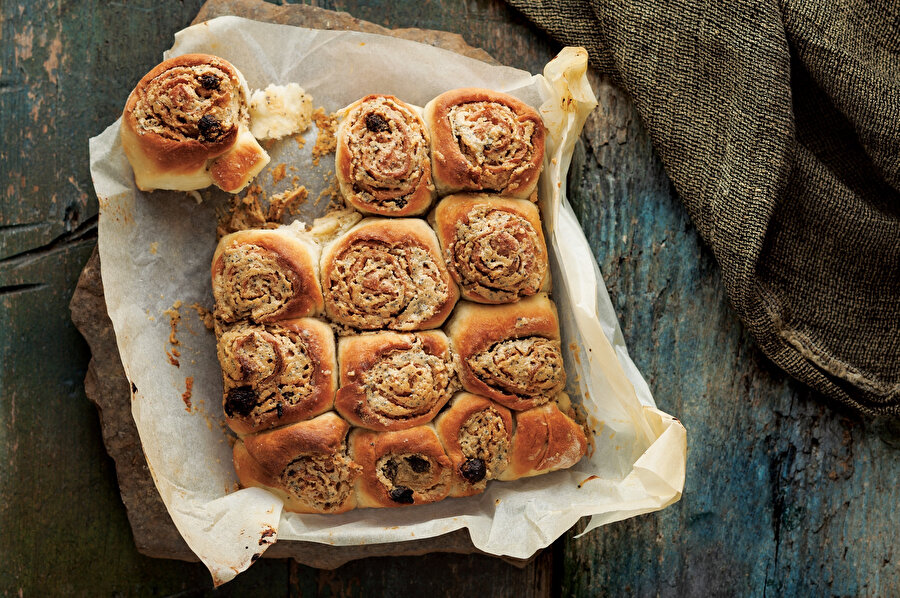 Tahinli Üzümlü Çörek