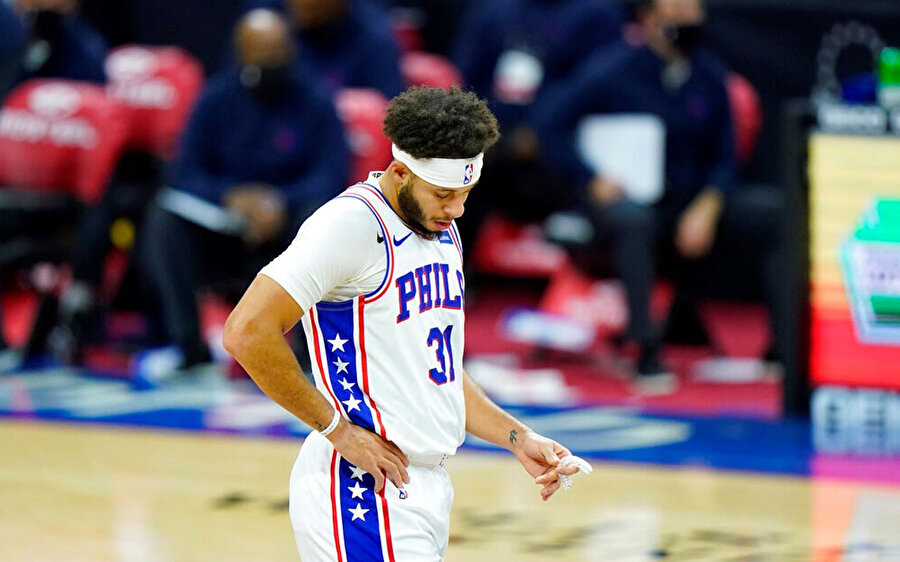 Seth Curry koronavirüse yakalandı.