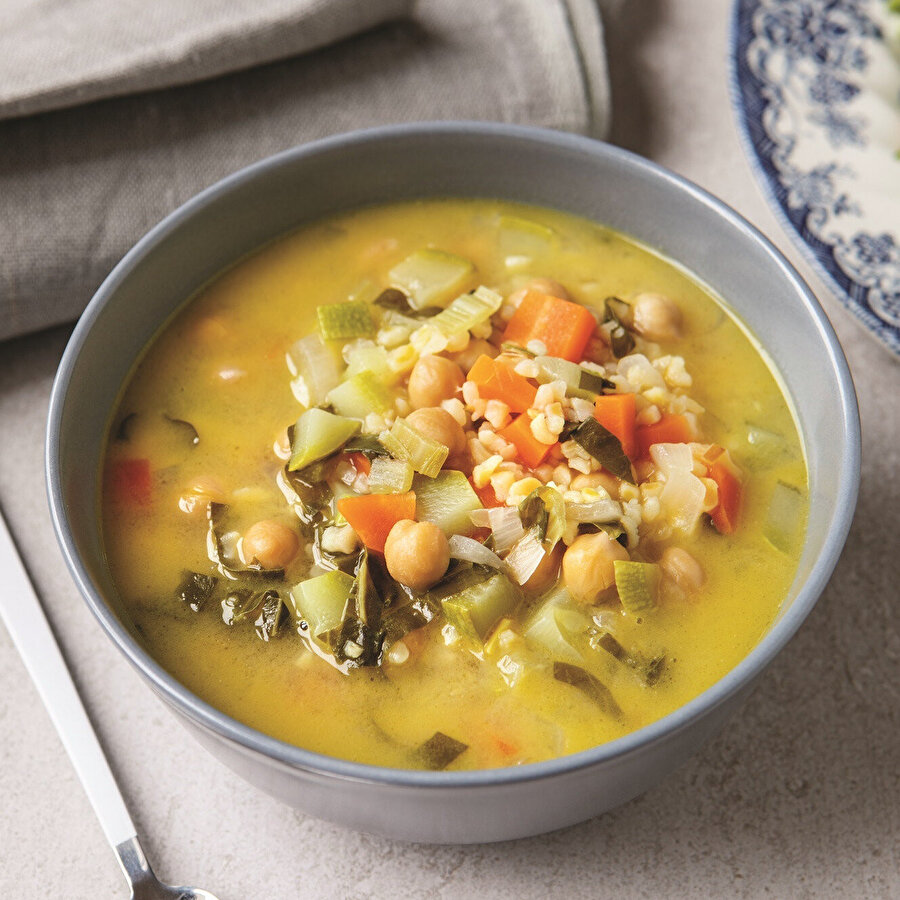 Kırık Mısırlı Sebze Çorbası tarifi