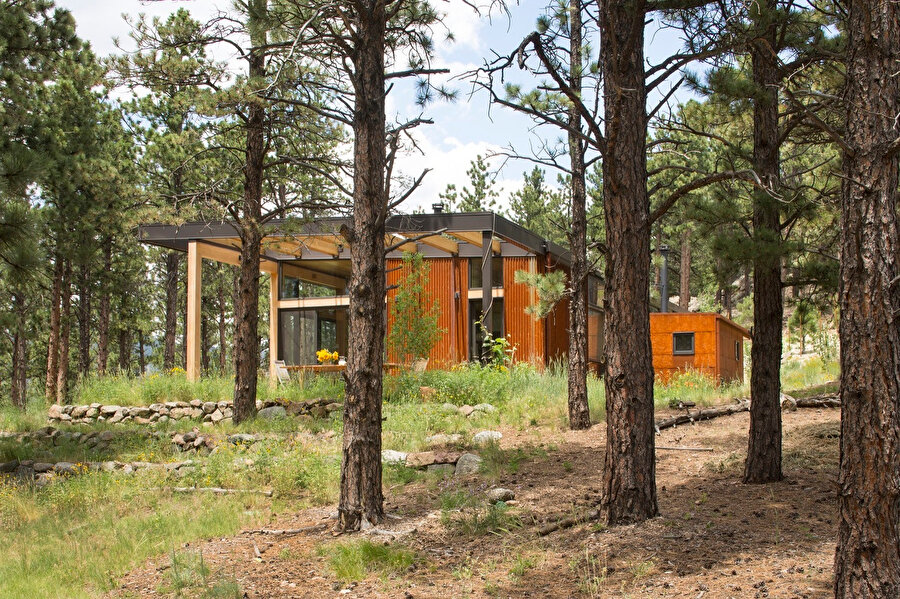  Dynia Mimarlık tasarımı ''Boulder Kabin'' yapısı.