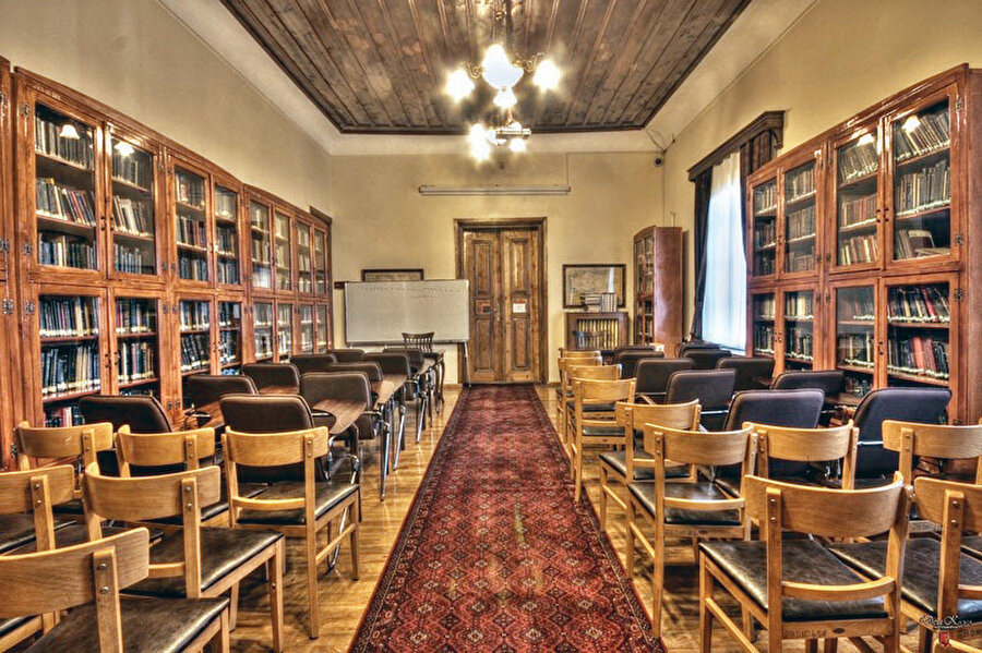 Ziyabey Kütüphanesi