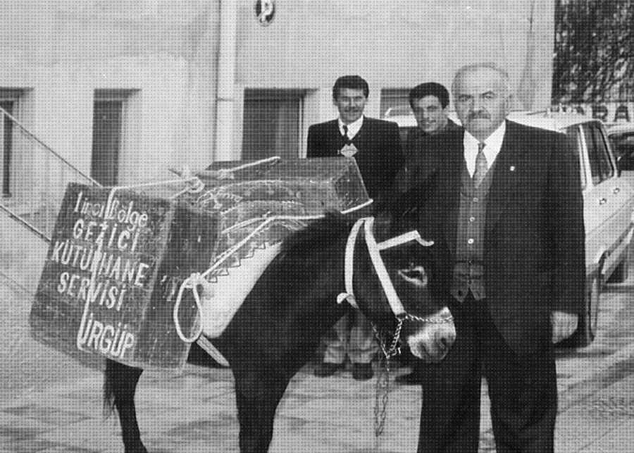 Seyyar kütüphanecileri görememiş bir nesiliz biz.