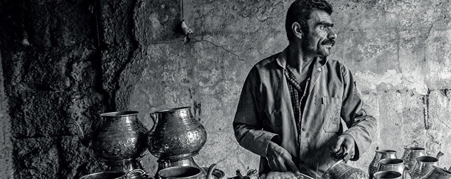  Gaziantep'teki en yaygın el sanatları dericilik, bakırcılık, yemenicilik, kilimcilik, el işlemeciliği ve kuyumculuktur.