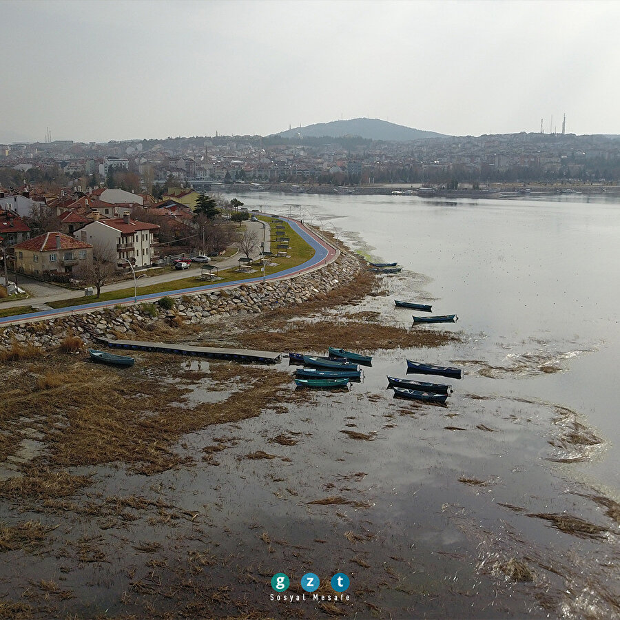 'Suyu 50 metre çekilen Beyşehir Gölü ağlıyor'