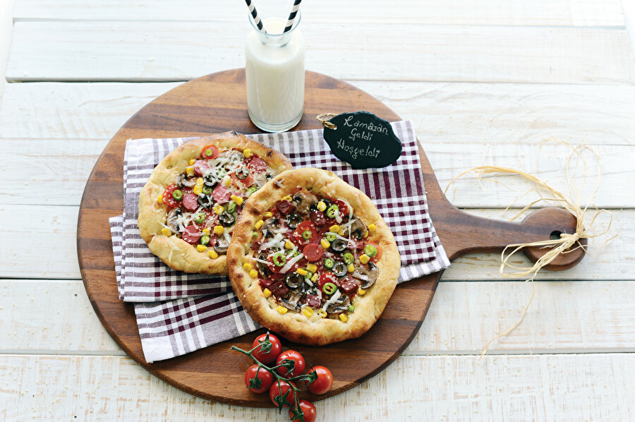 Ramazan Pidesinden Neşeli Pizza