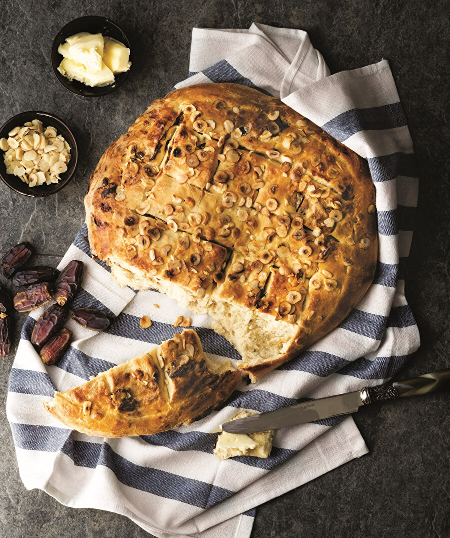 Hurma ve Fındıklı Ramazan Pidesi