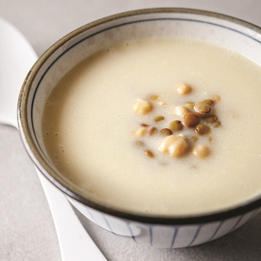 Yoğurtlu Bakliyat Çorbası tarifi