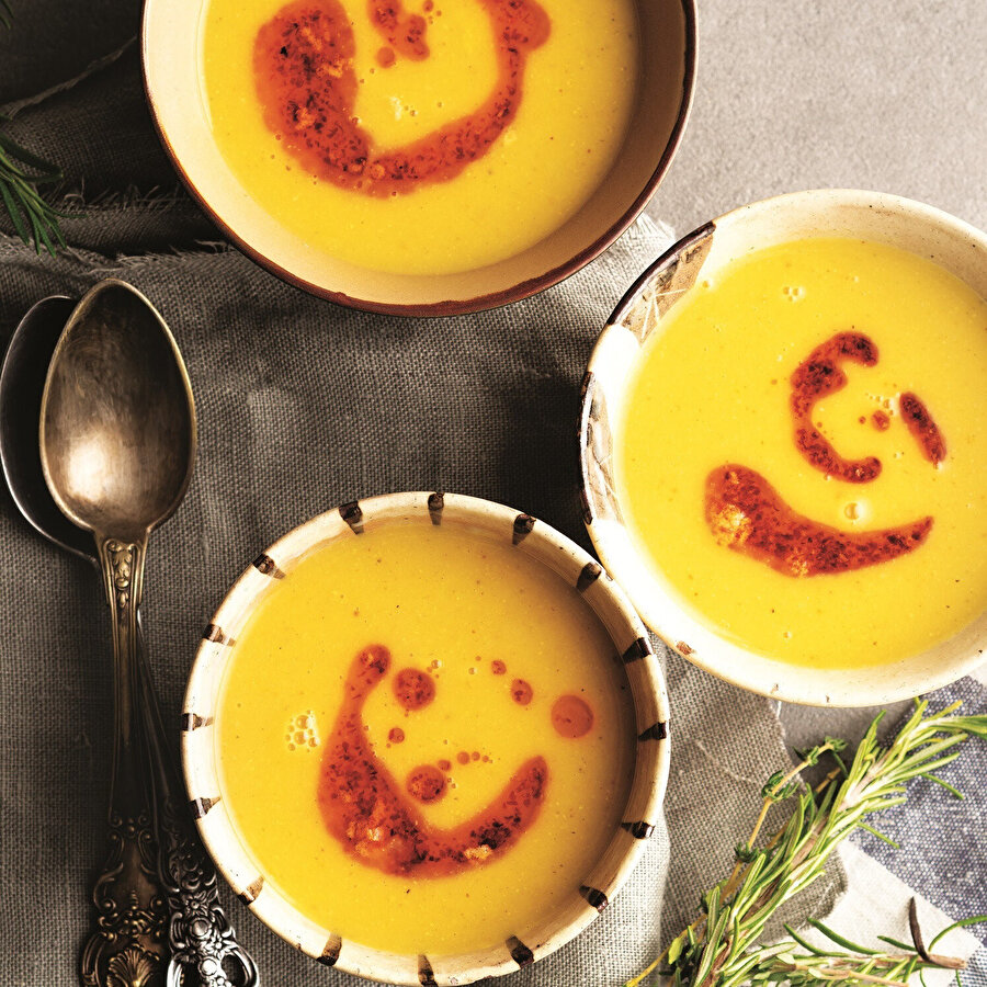 Kırmızı Mercimek Çorbası tarifi