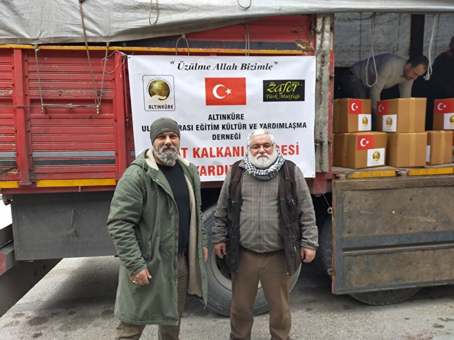 Bundan birkaç ay önce Mahir Ağabey’le yolumuz Azez’de kesişti.