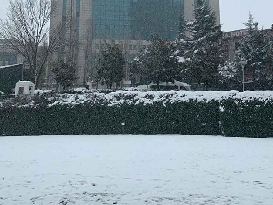 İstanbul'da kar yağarken