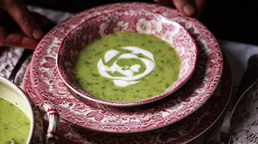 Terbiyeli Bezelye Çorbası tarifi