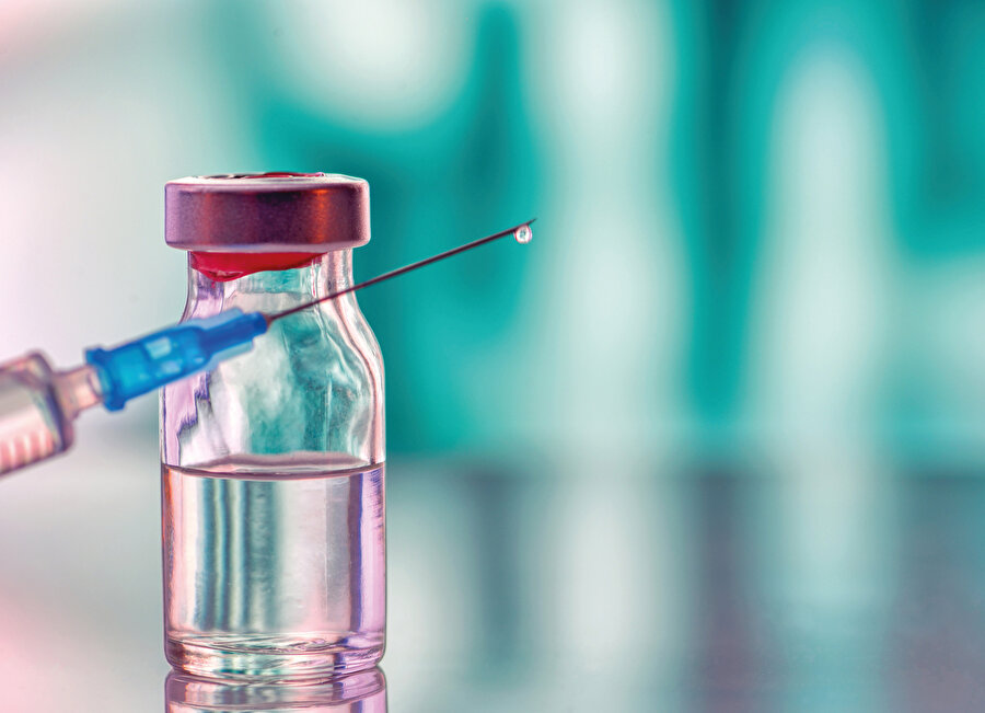 Bağışıklık sistemi yabancı proteinleri tanımak üzere tasarlanmış ve programlanmıştır. Sindirim ve solunum sistemi bu yabancı proteinler için doğumdan sonra profesyonelleşir7. Deri ve kas içine yabancı antijenik proteinlerin verilmesi zayıf ve sapkın bir antikor cevabı teşkil eder yani gayr-i nizamidir.  