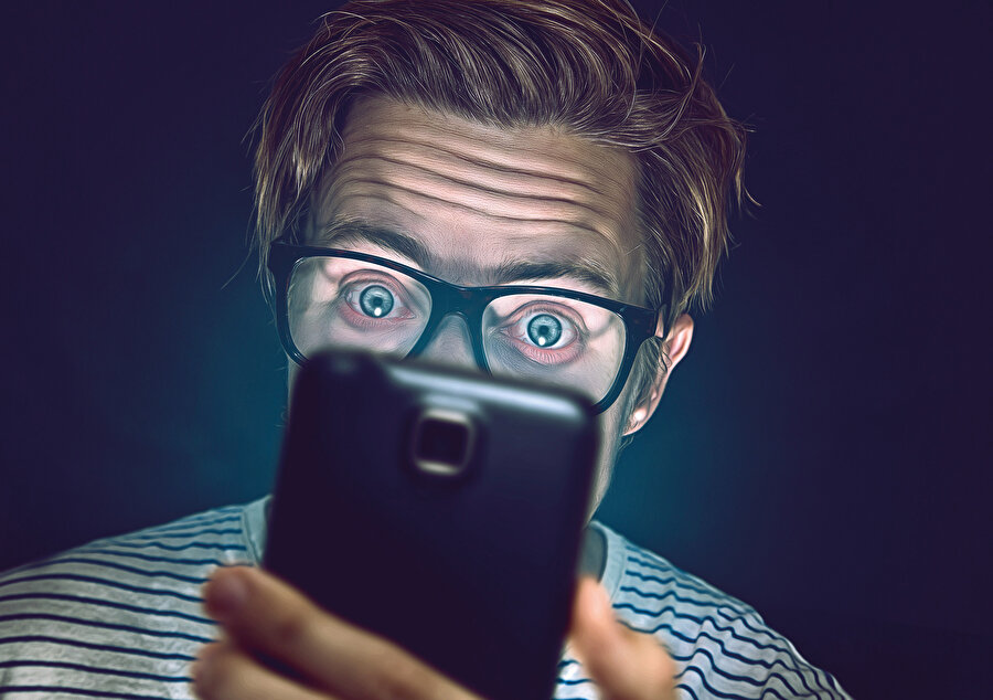 İsrailli Asael bu cümle ile bize yaptıkları hainliğin bilincinde olduğunu itiraf etmiş oluyordu! Bu ihanet sürecinde, yurt dışındaki Büyük Localara bağlı bulunan Osmanlı topraklarındaki Mason localarının oynadıkları rol biliniyor!