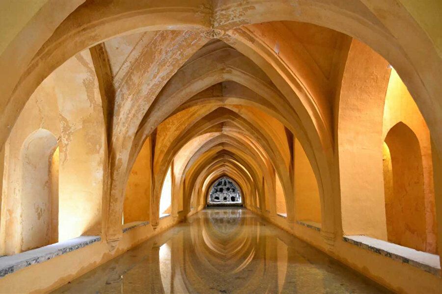 Sarı: ''Sizden Gelenler''