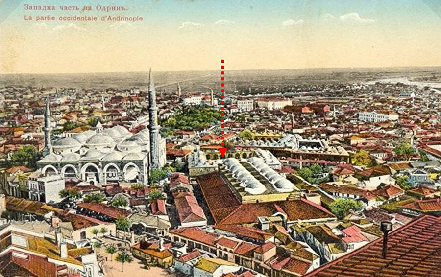 Renklendirilmiş Edirne fotoğrafı. Bedesten arkasında halihazırda yok olan iki kapılı han.