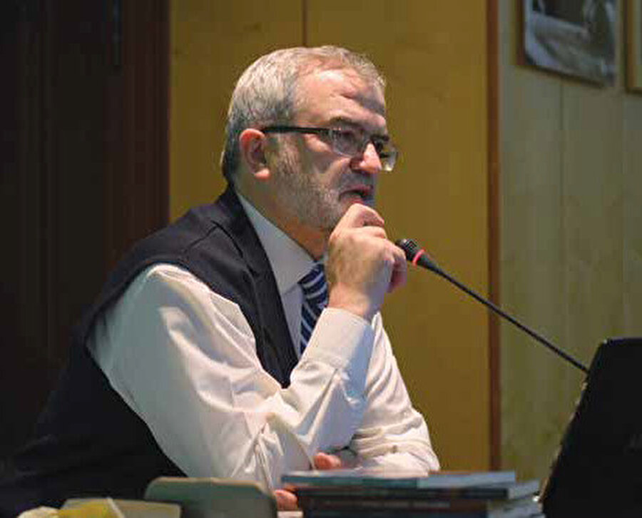 Yunus Emre denince akla ilk gelen isim şüphesiz Mustafa Tatcı.