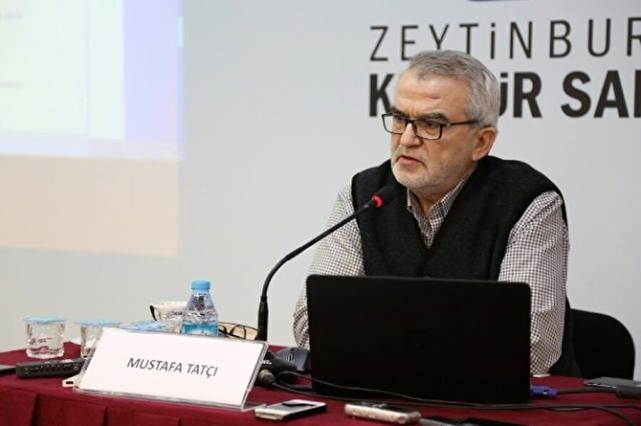 Bu irfan havzalarını canlandırmazsan, olacak ve olmakta olan nedir, söyleyeyim. Siyasallaşmış cemaatlere geçit verirsin.