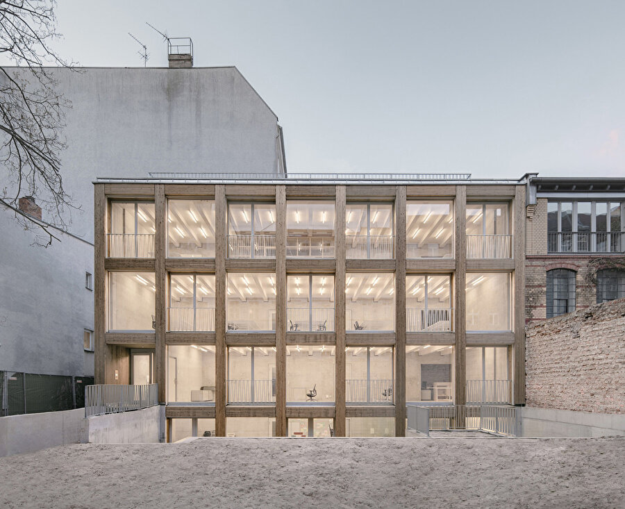 Remise Immanuelkirchstrasse Ofisi.