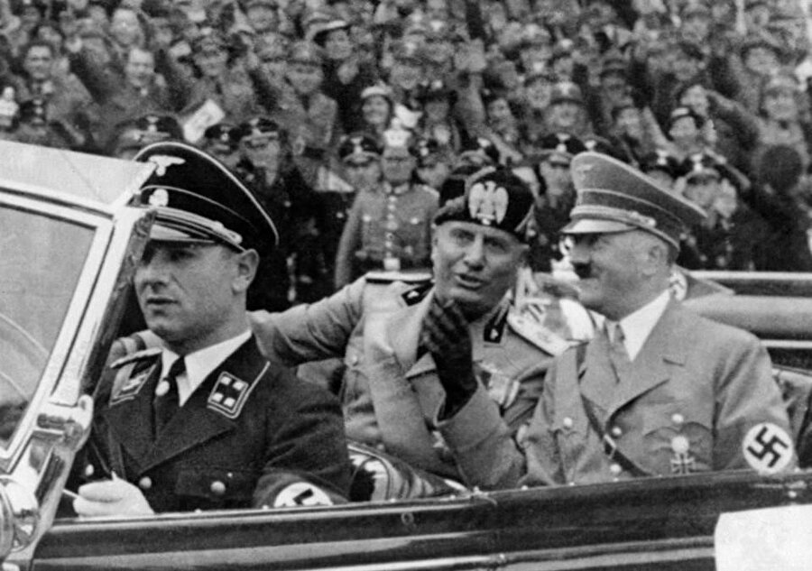 İtalya'nın eski faşist başbakanı Benito Mussolini