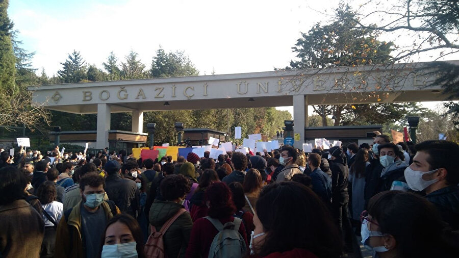 Boğaziçi Üniversitesi önünde protestolar
