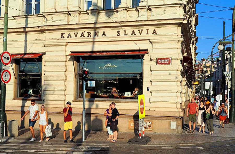 Kavarna Slavia -Çek Cumhuriyeti.