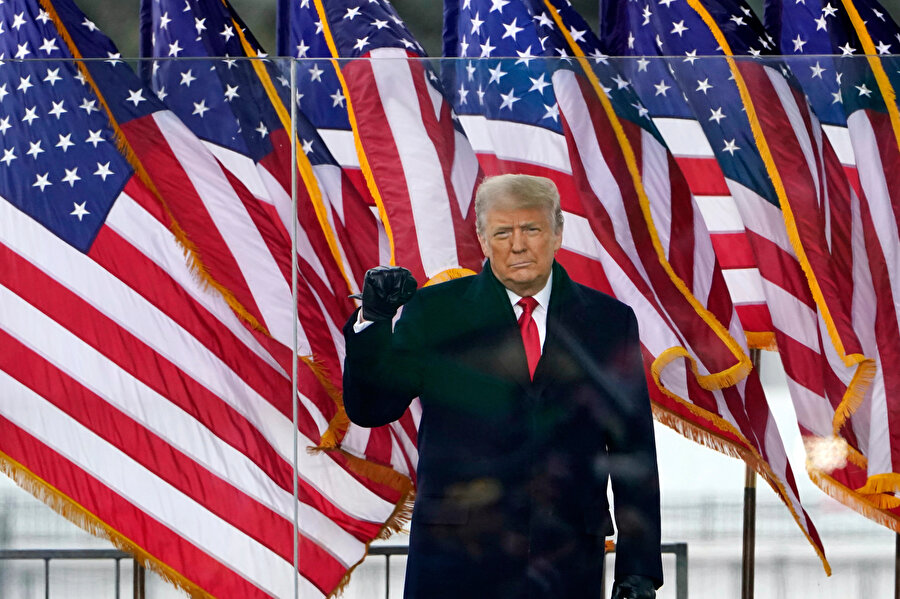 Donald Trump, destekçilerini 'isyana teşvik etmekle' suçlanıyor