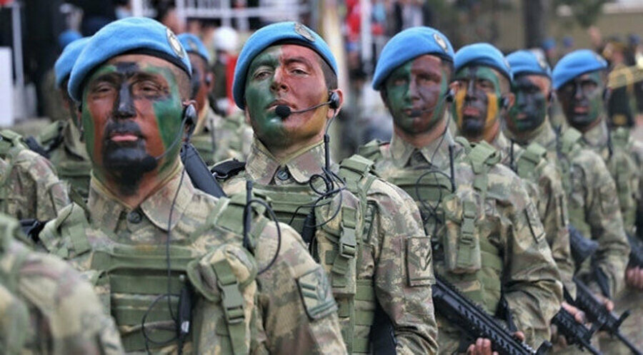 Sömürgecilik tarihinin muhakkak okutulması gerekiyor. Dünya tarihinin, Doğu-Batı ilişkilerinin ve Türk tarihinin daha iyi anlaşılması için özellikle yeni kuşakların sömürgecilik tarihini farklı yönleriyle ele alan kitap ve makalelere yönelmesi gerekir. Bu, İslam tarihi ve coğrafyasının temel meselelerinin daha iyi anlaşılması açısından da önemlidir. FETÖ, dinî kavramları kullanarak emperyalizme hizmet eden kuşakların yetiştirilebileceğini gösterdi. Liberal düşüncenin kavramları ile de farklı toplum kesimlerini devşirmek mümkündür.