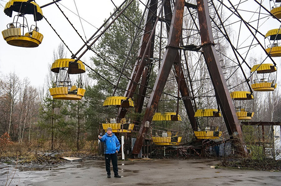 Çernobil'den kalanlarda mutlu bir Kara Turist.