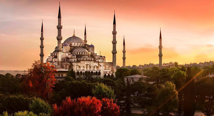 Müslümanların külliyatlı sorunlarının siyasi temelleri, fikri, psikolojik, iktisadi, zihni olanlarla entegre aslında.