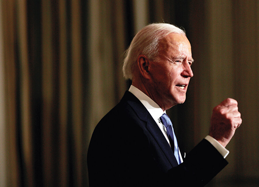 Biden, Trump’ın yanlışları yüzünden iyice kontrolden çıkan Ortadoğu meselesinde olumlu adımlar atmalı. Tıpkı kendi seçim zaferine saygı duyulmasını istediği gibi, Filistin seçimlerinden çıkacak neticeye önce kendisi saygı duymalı. Ortadoğu’nun ihanetle bilinen coğrafyasında dürüst bir kılavuz arıyorsa Erdoğan’ın kapısını çalmalı. Birbirlerinden hoşlanmaları gerekmiyor. Bölge için doğru adımlar atılsın yeter.