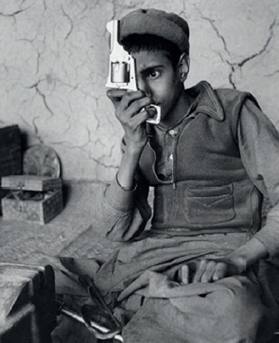 Düşünsenize kendinize benzemekten en uzak olduğunuz anın öylece donup kaldığını!