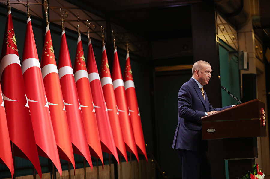 Cumhurbaşkanı Recep Tayyip Erdoğan Kabine Toplantısı'nın ardından açıklamalarda bulunurken